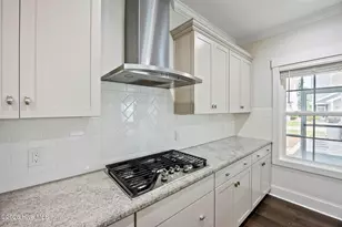636 Countryside Ln, Wilmington, NC 28411 - Photo 10