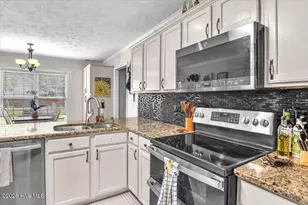 194 Bridlewood Dr, Jacksonville, NC 28540 - Photo 20