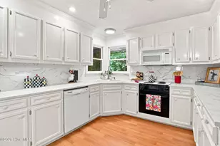 204 Hargrove Dr, Robersonville, NC 27871 - Photo 14