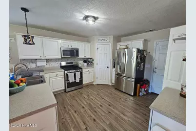 111 Casey Court, Jacksonville, NC 28540 - Photo 8