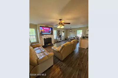 111 Casey Court, Jacksonville, NC 28540 - Photo 6