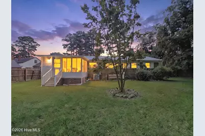 1305 Crescent Drive, Elizabeth City, NC 27909 - Photo 4
