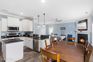 298 Primrose Pl, Newport, NC 28570 - Photo 8