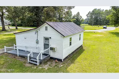 109 Revelle Park Lane, Murfreesboro, NC 27855 - Photo 2