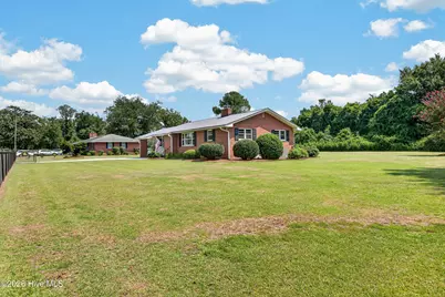 112 Barbara Avenue, Midway Park, NC 28544 - Photo 2