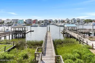 517 Canal Dr, Carolina Beach, NC 28428 - Photo 4