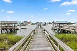517 Canal Dr, Carolina Beach, NC 28428 - Photo 60
