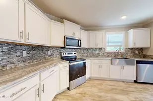 114 Lincoln Ave, Vass, NC 28394 - Photo 10