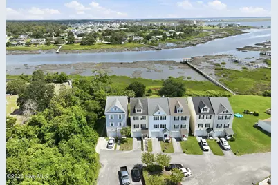 1800 Bay Street #206, Morehead City, NC 28557 - Photo 4