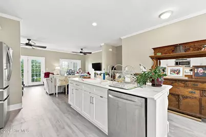 1800 Bay Street #206, Morehead City, NC 28557 - Photo 22