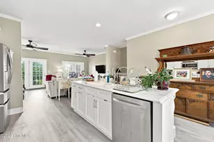 1800 Bay St, Morehead City, NC 28557 - Photo 22