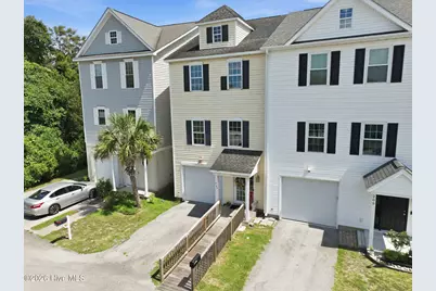1800 Bay Street #206, Morehead City, NC 28557 - Photo 2