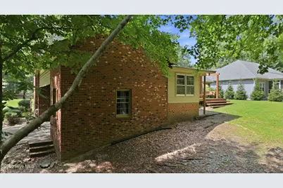 111 Robin Road, Greenville, NC 27858 - Photo 8