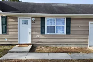 208 S Ginger Dr, Hubert, NC 28539 - Photo 2