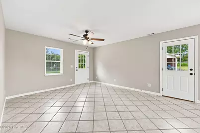 636 Hill Road Circle, Ayden, NC 28513 - Photo 4