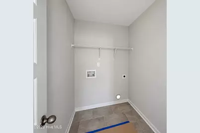 47 W Emily Gardens Drive, Selma, NC 27576 - Photo 10