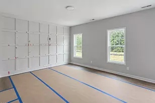 57 W Emily Gardens Dr, Selma, NC 27576 - Photo 4