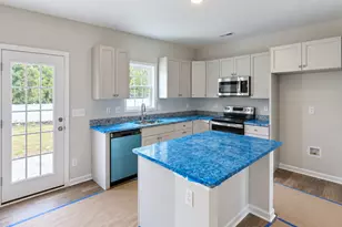 57 W Emily Gardens Dr, Selma, NC 27576 - Photo 6