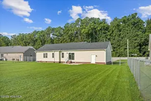 1530 N Nc 581 Hwy, Pikeville, NC 27863 - Photo 10