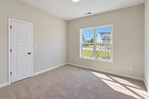 39 E Emily Gardens Dr, Selma, NC 27576 - Photo 16