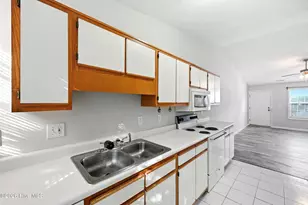 711 Varsity Dr, Wilmington, NC 28403 - Photo 10