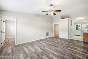 711 Varsity Dr, Wilmington, NC 28403 - Photo 8