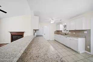 700 Covington Ct, Hubert, NC 28539 - Photo 14