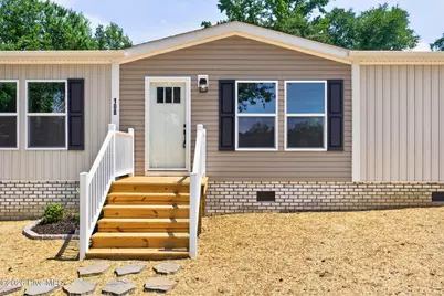 108 Pebble Run Court, Burgaw, NC 28425 - Photo 2