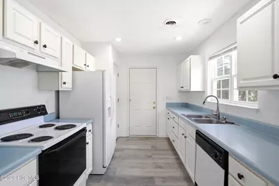619 Glenarthur Drive, Wilmington, NC 28412 - Photo 12