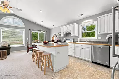 313 Sir Chandler Drive, Kill Devil Hills, NC 27948 - Photo 12