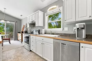 313 Sir Chandler Dr, Kill Devil Hills, NC 27948 - Photo 14