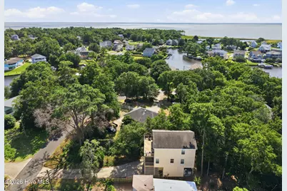 313 Sir Chandler Drive, Kill Devil Hills, NC 27948 - Photo 6