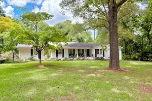 2778 Forrest Dr, Kinston, NC 28504 - Photo 2