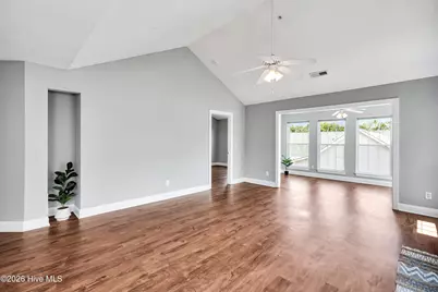 1608 Willoughby Park Court #Unit 8, Wilmington, NC 28412 - Photo 12