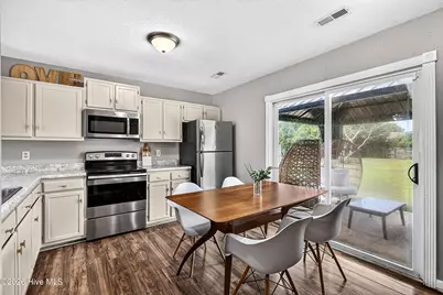 409 E Volant Street, Hubert, NC 28539 - Photo 8