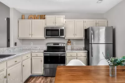 409 E Volant Street, Hubert, NC 28539 - Photo 10