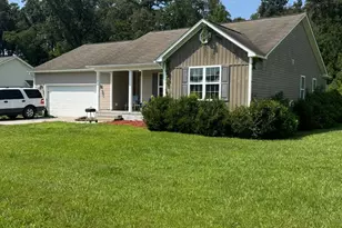 110 Hidden Hollow Dr, Richlands, NC 28574 - Photo 2