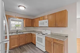 303 Mann St, Hubert, NC 28539 - Photo 14