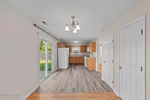 303 Mann St, Hubert, NC 28539 - Photo 10