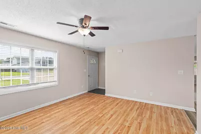 303 Mann Street, Hubert, NC 28539 - Photo 6