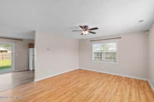 303 Mann St, Hubert, NC 28539 - Photo 8