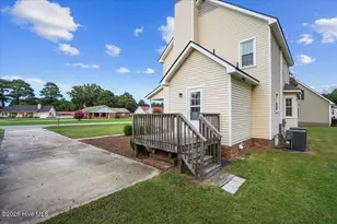 300 Trappers Wood Dr, Goldsboro, NC 27530 - Photo 4