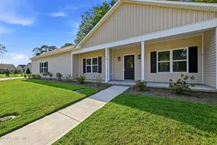 1126 Jordan Lake Ct, Leland, NC 28451 - Photo 2