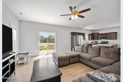 516 Poults Drive, Richlands, NC 28574 - Photo 8