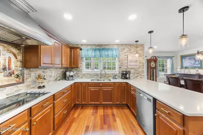 1988 W Lake Shore Drive, Wilmington, NC 28401 - Photo 10