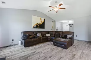 2820 Walter Dr, New Bern, NC 28562 - Photo 6