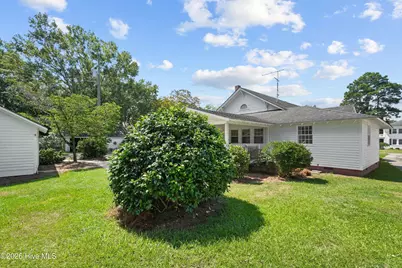 500 W Main Street, Mount Olive, NC 28365 - Photo 16