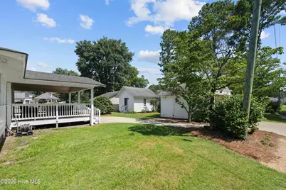 500 W Main Street, Mount Olive, NC 28365 - Photo 6