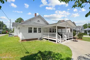 500 W Main St, Mount Olive, NC 28365 - Photo 12