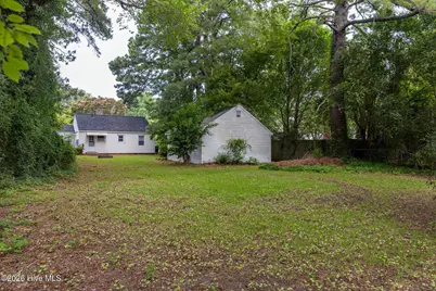 106 S Griffin Street, Elizabeth City, NC 27909 - Photo 22